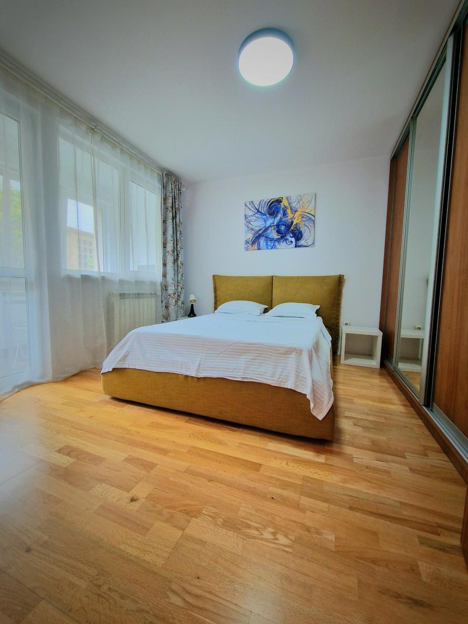 בוקרשט Old Town Central Oasis - Secured Parking Nearby - Self Check In - Metro Station At 1Min מראה חיצוני תמונה