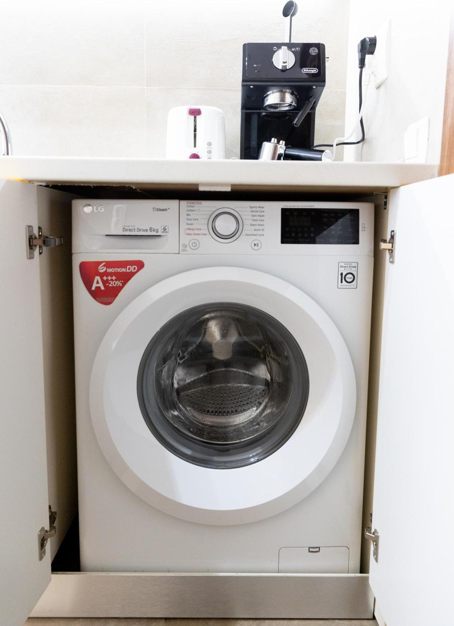בוקרשט Old Town Central Oasis - Secured Parking Nearby - Self Check In - Metro Station At 1Min מראה חיצוני תמונה